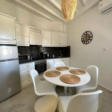 Dreamy Island Escape In Paros *